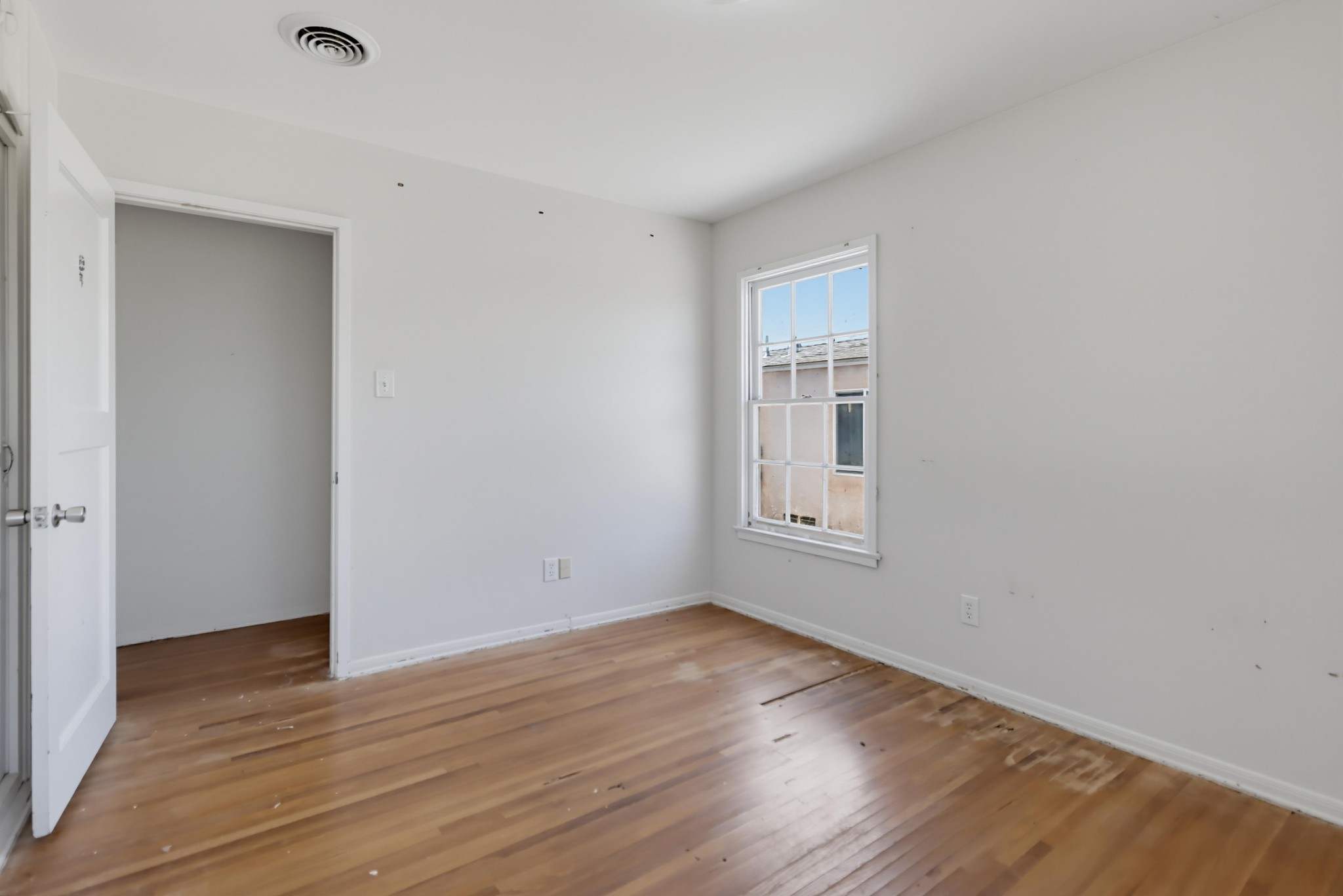 Virtual tour photo 30 of 45 for 452 Park Way