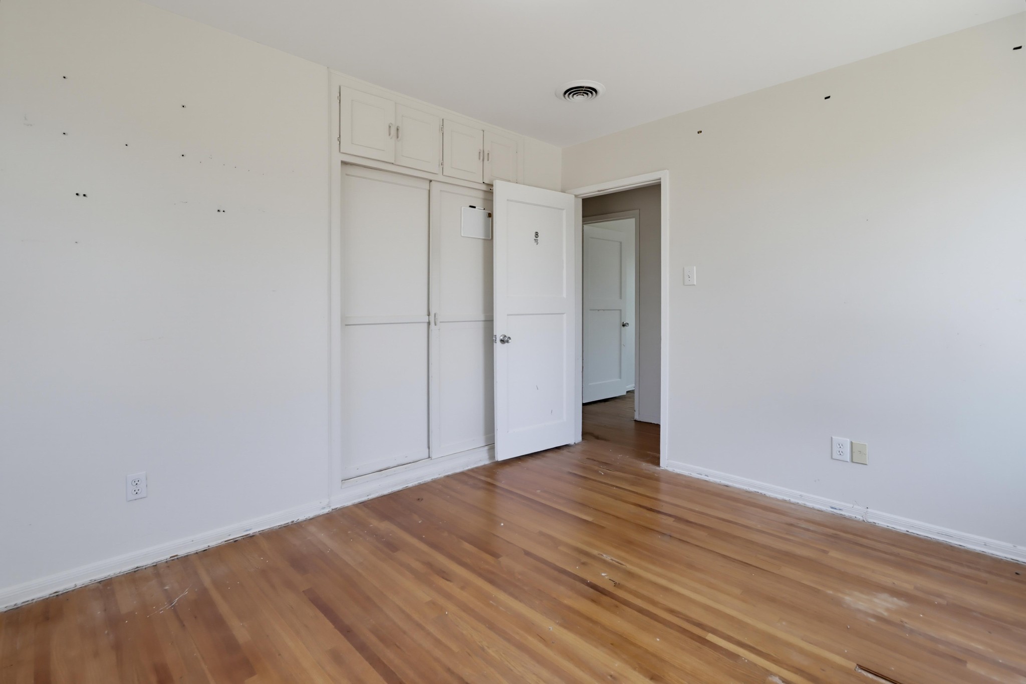 Virtual tour photo 31 of 45 for 452 Park Way