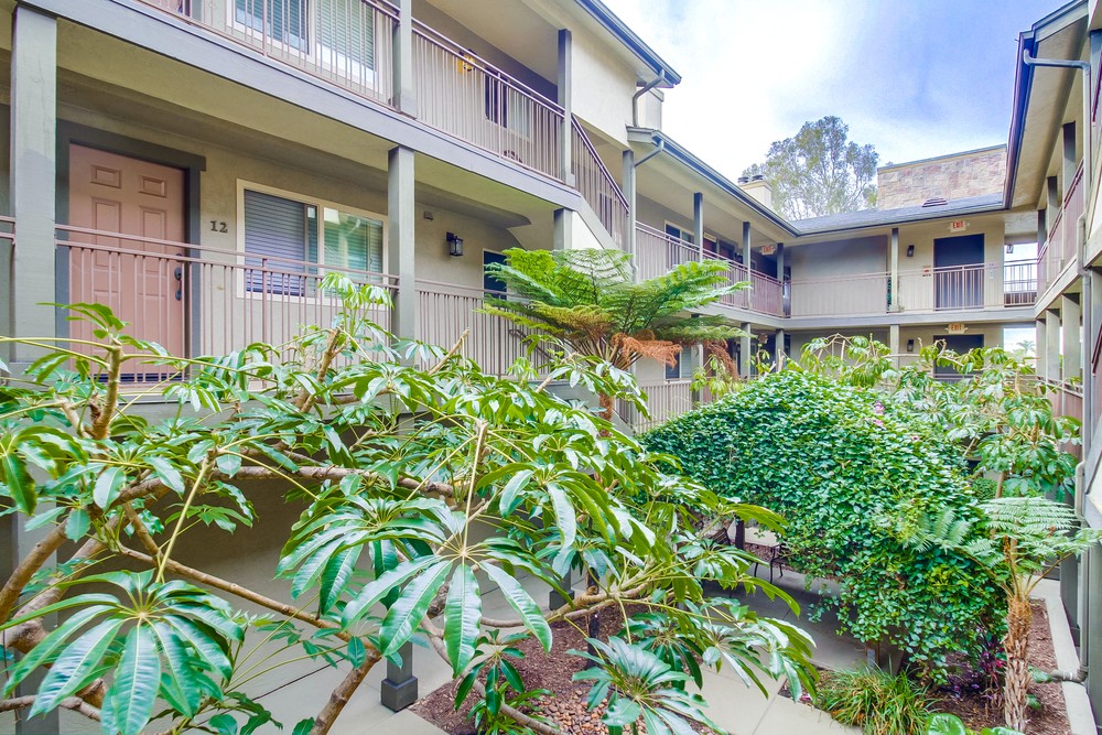 Virtual tour photo 10 of 42 for 4521 55th St UNIT 9