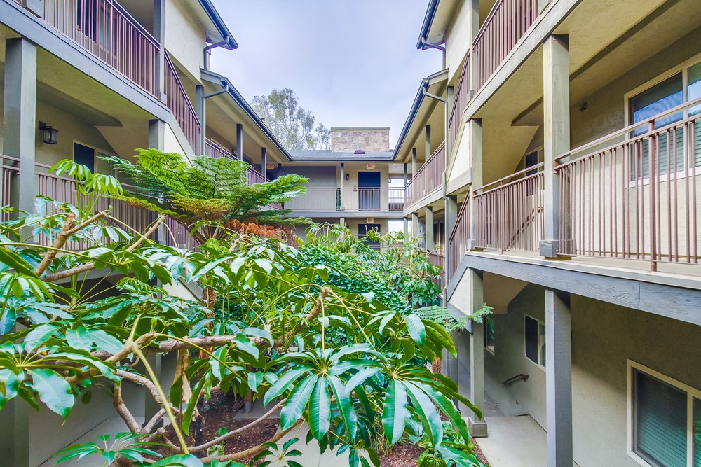 Virtual tour photo 11 of 42 for 4521 55th St UNIT 9