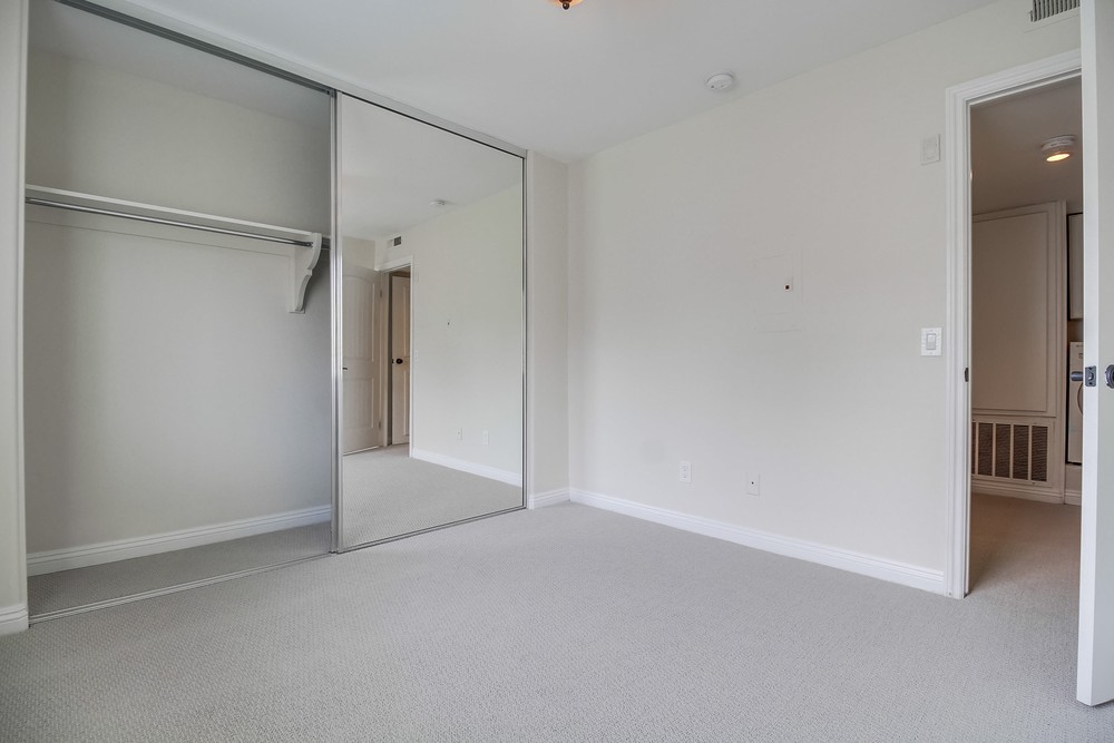 Virtual tour photo 34 of 42 for 4521 55th St UNIT 9