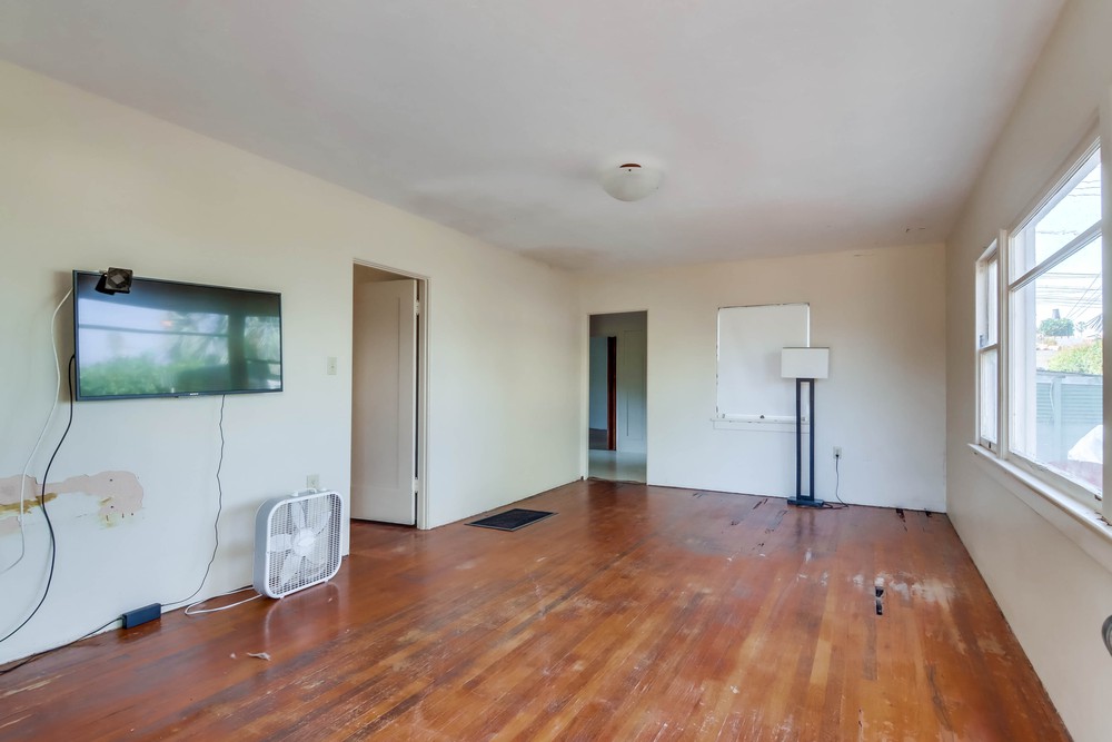 Virtual tour photo 7 of 29 for 4521 Saratoga Ave