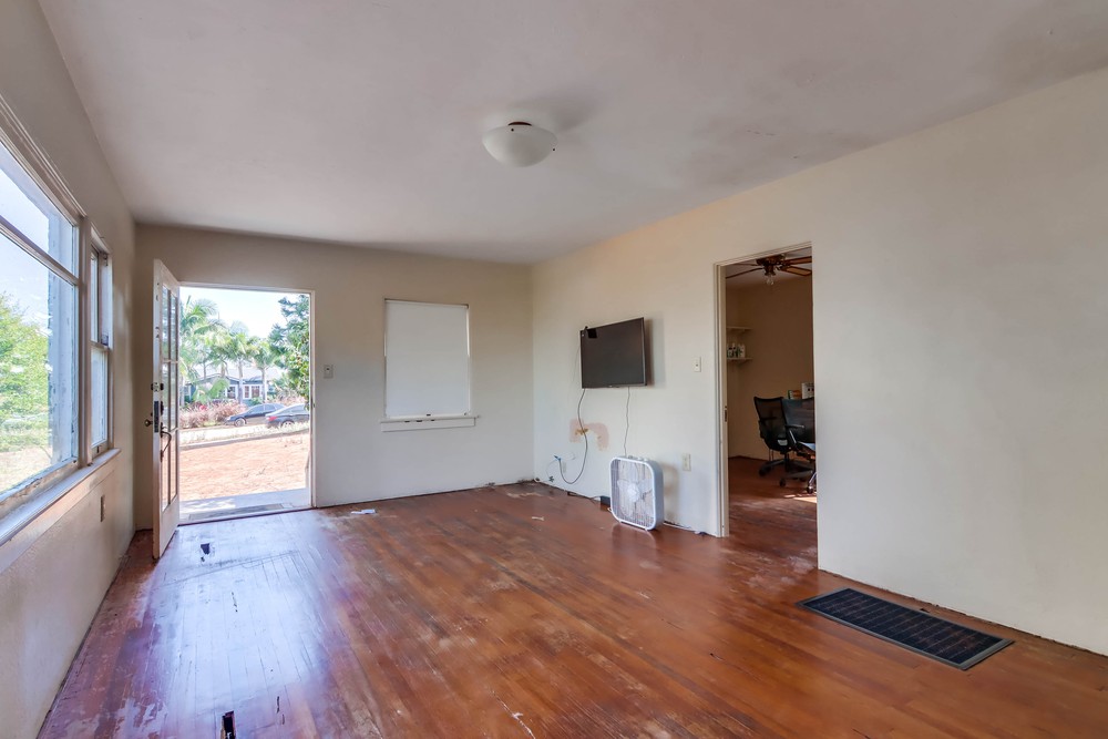 Virtual tour photo 10 of 29 for 4521 Saratoga Ave