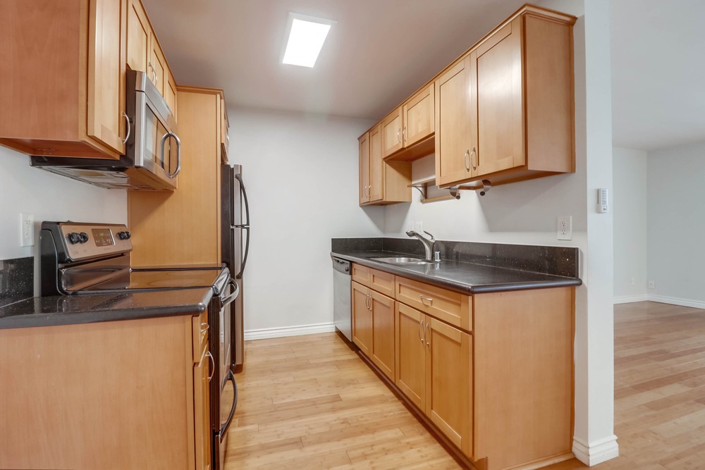Virtual tour photo 16 of 32 for 4522 Utah St UNIT 4