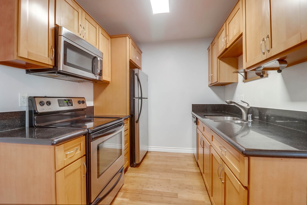 Virtual tour photo 17 of 32 for 4522 Utah St UNIT 4