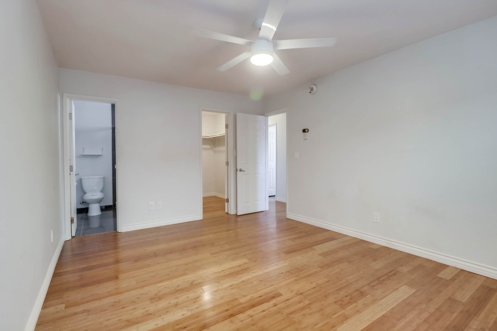 Virtual tour photo 22 of 32 for 4522 Utah St UNIT 4