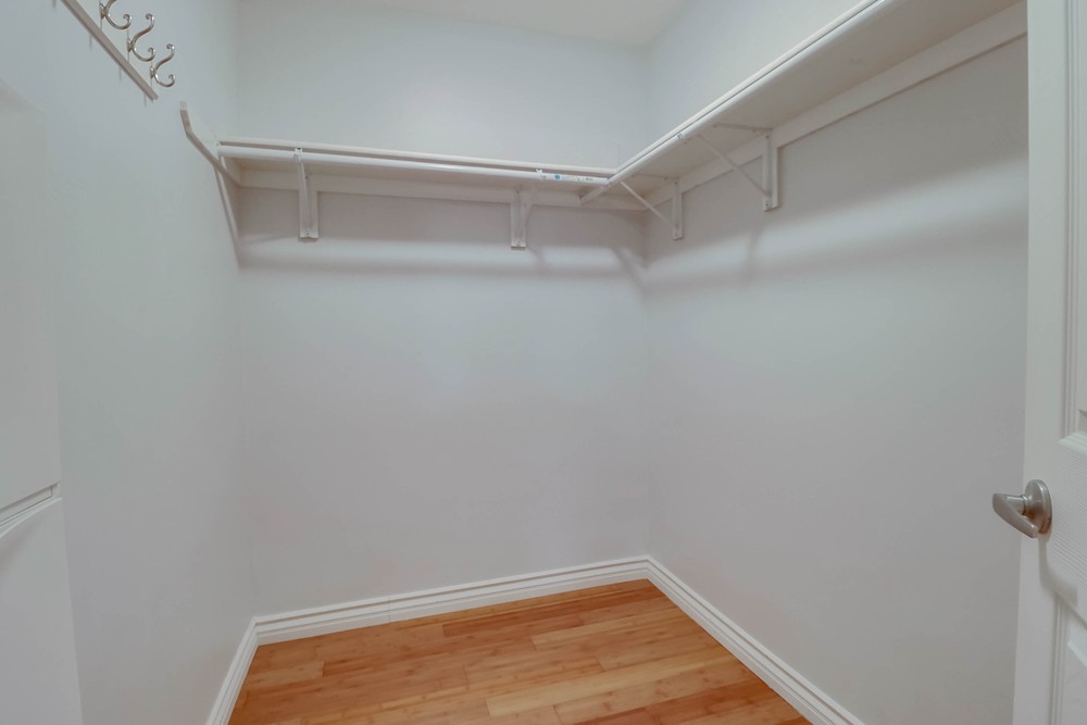 Virtual tour photo 23 of 32 for 4522 Utah St UNIT 4