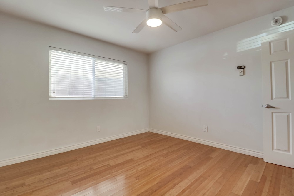 Virtual tour photo 26 of 32 for 4522 Utah St UNIT 4