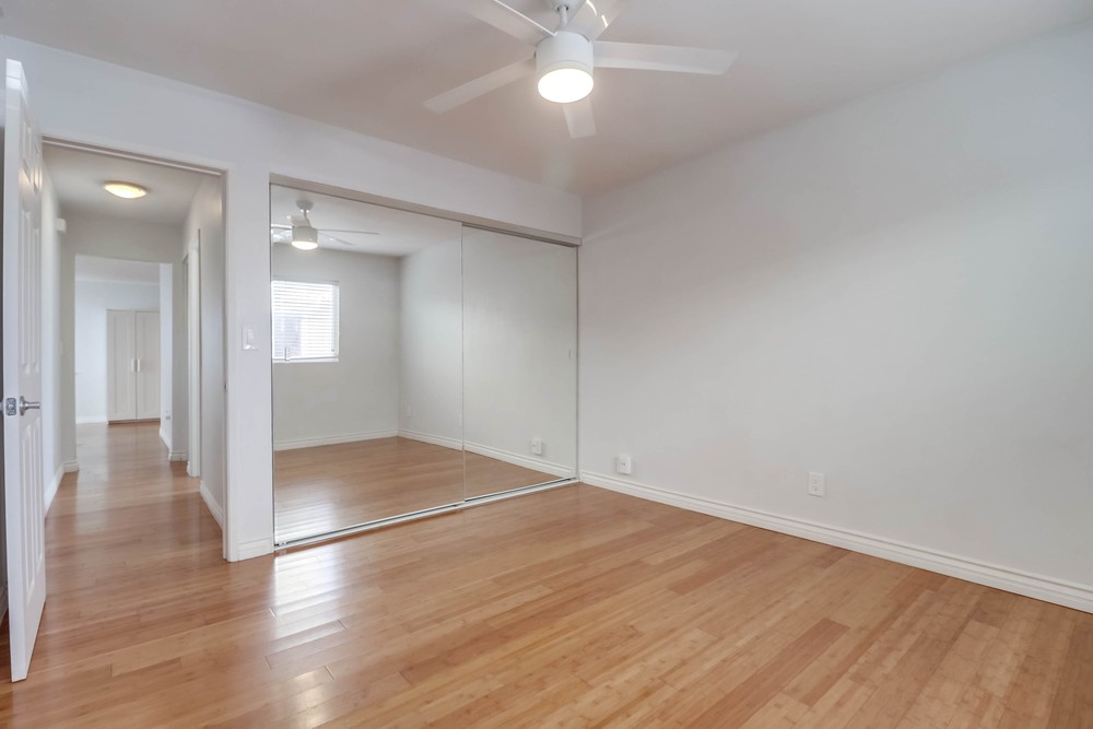 Virtual tour photo 27 of 32 for 4522 Utah St UNIT 4