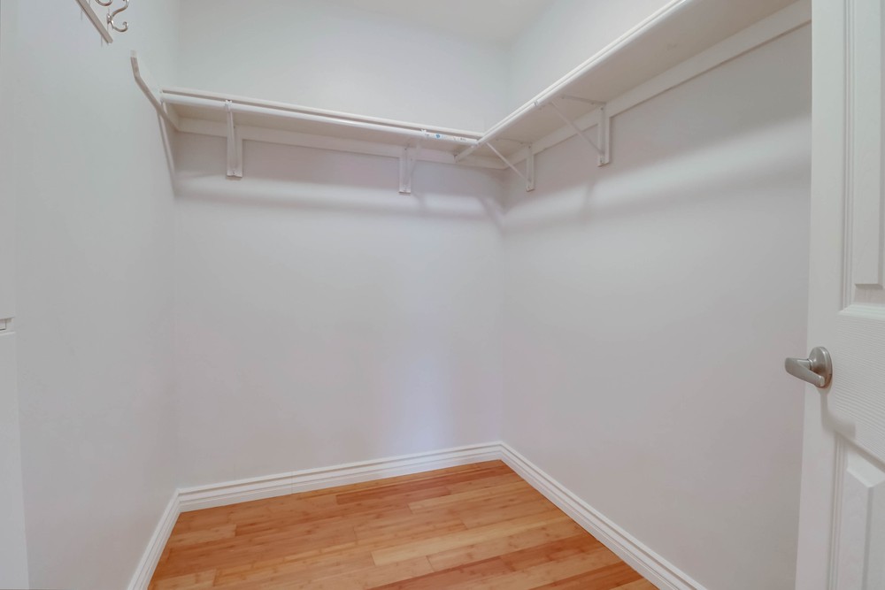 Virtual tour photo 28 of 32 for 4522 Utah St UNIT 4
