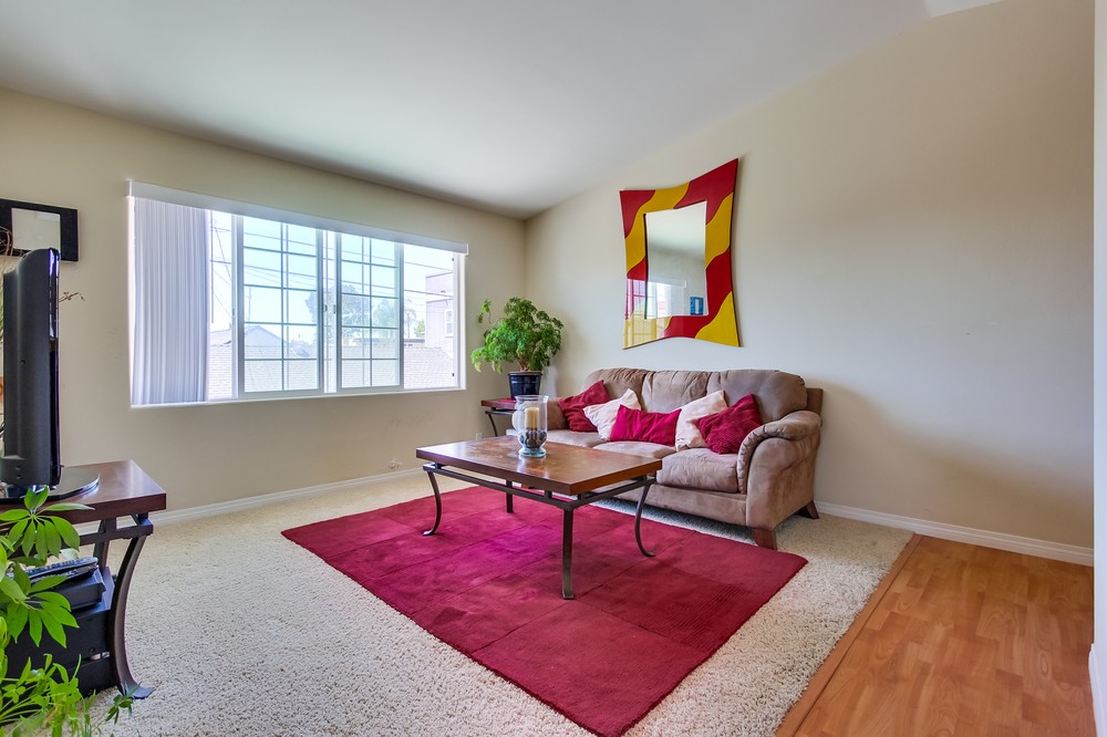 Virtual tour photo 6 of 22 for 4524 Wilson Avenue #203