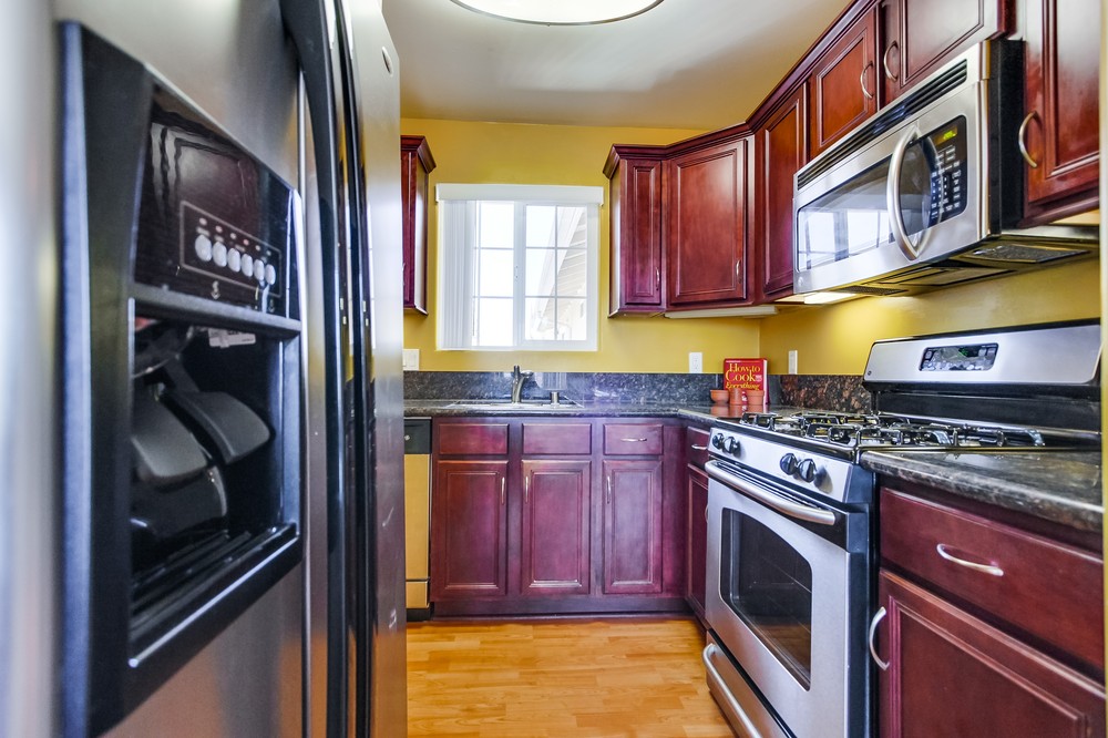 Virtual tour photo 9 of 22 for 4524 Wilson Avenue #203