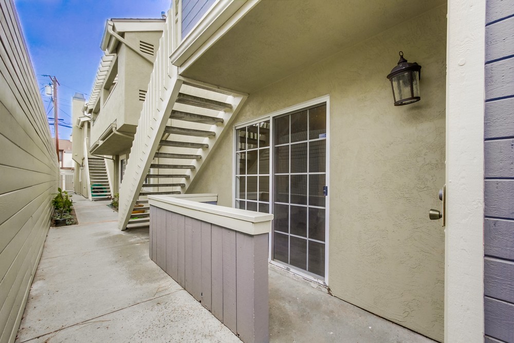 Virtual tour photo 7 of 34 for 4525 Oregon St UNIT 2