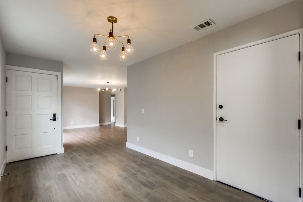 Virtual tour photo 11 of 34 for 4525 Oregon St UNIT 2
