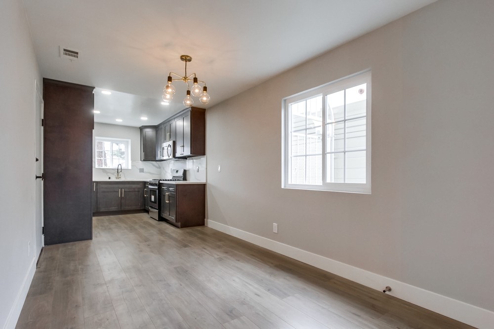 Virtual tour photo 14 of 34 for 4525 Oregon St UNIT 2