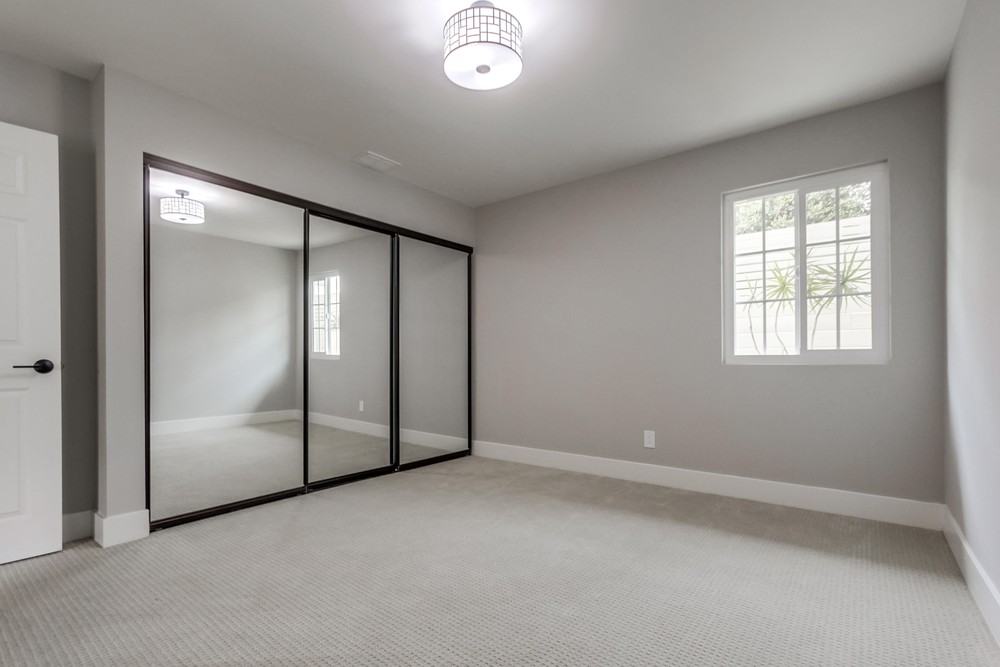 Virtual tour photo 27 of 34 for 4525 Oregon St UNIT 2