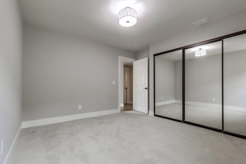 Virtual tour photo 28 of 34 for 4525 Oregon St UNIT 2