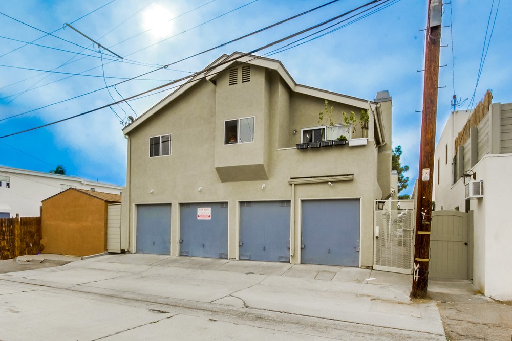 Virtual tour photo 33 of 34 for 4525 Oregon St UNIT 2