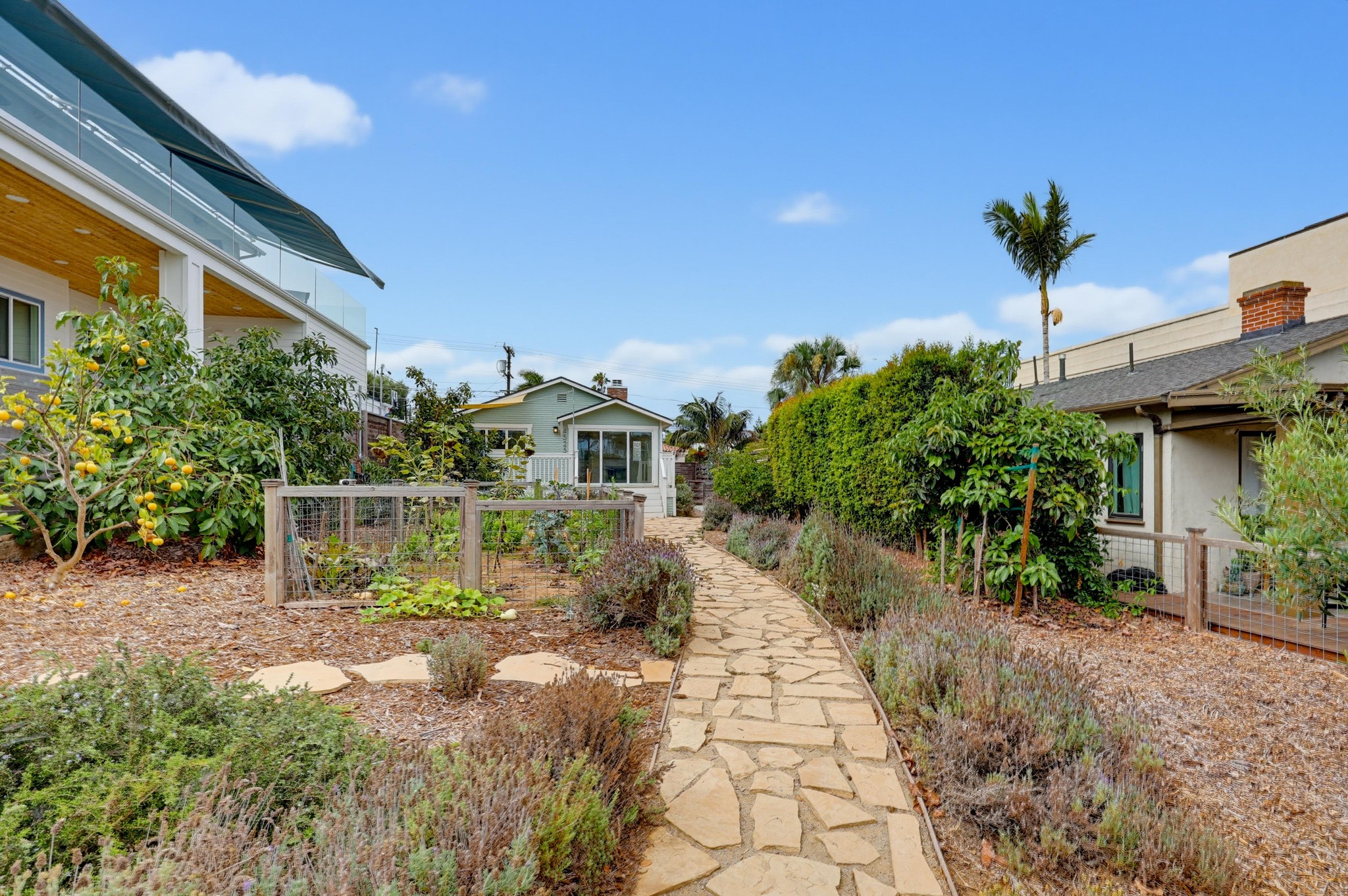 Virtual tour photo 9 of 81 for 4525 Saratoga Ave