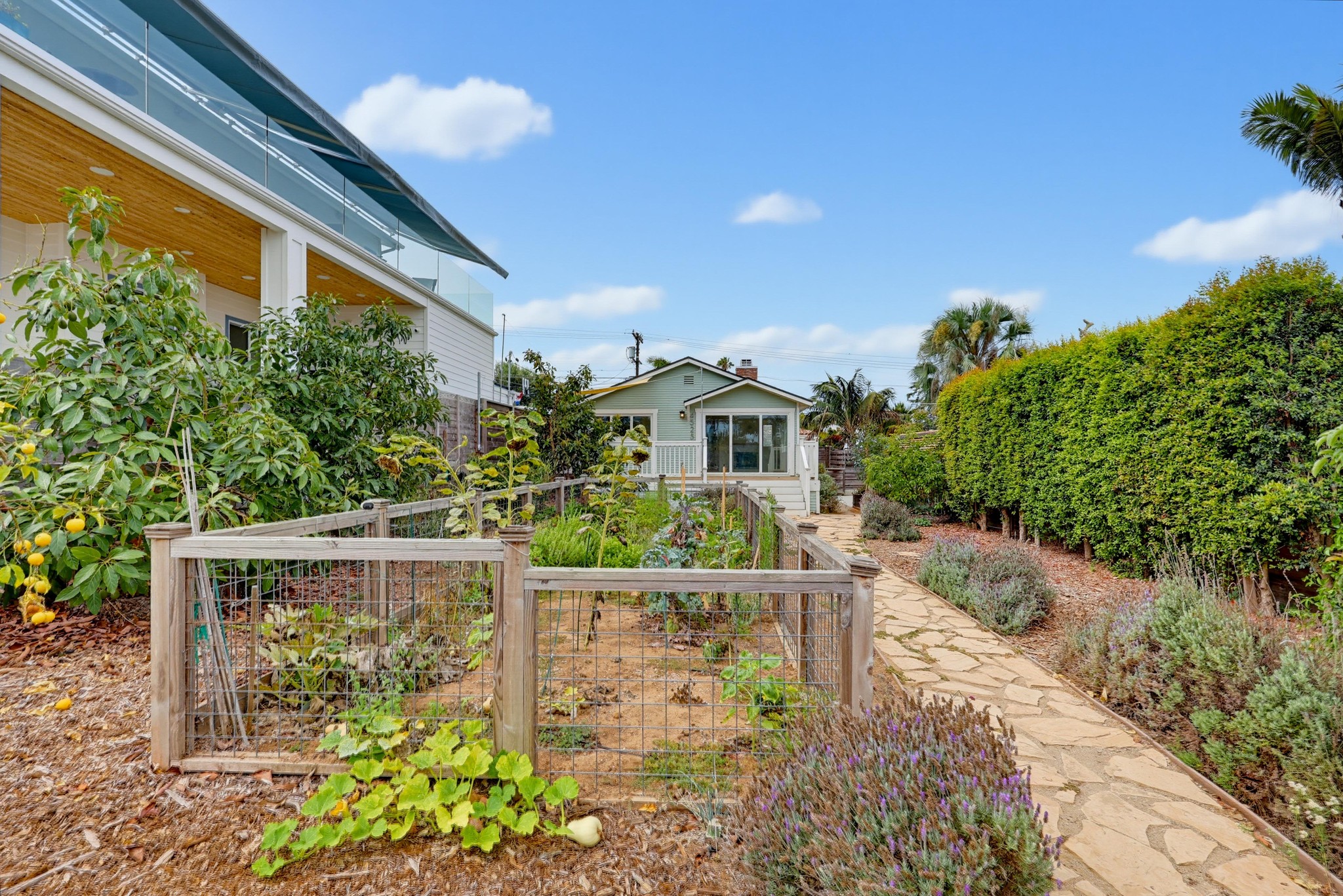 Virtual tour photo 10 of 81 for 4525 Saratoga Ave