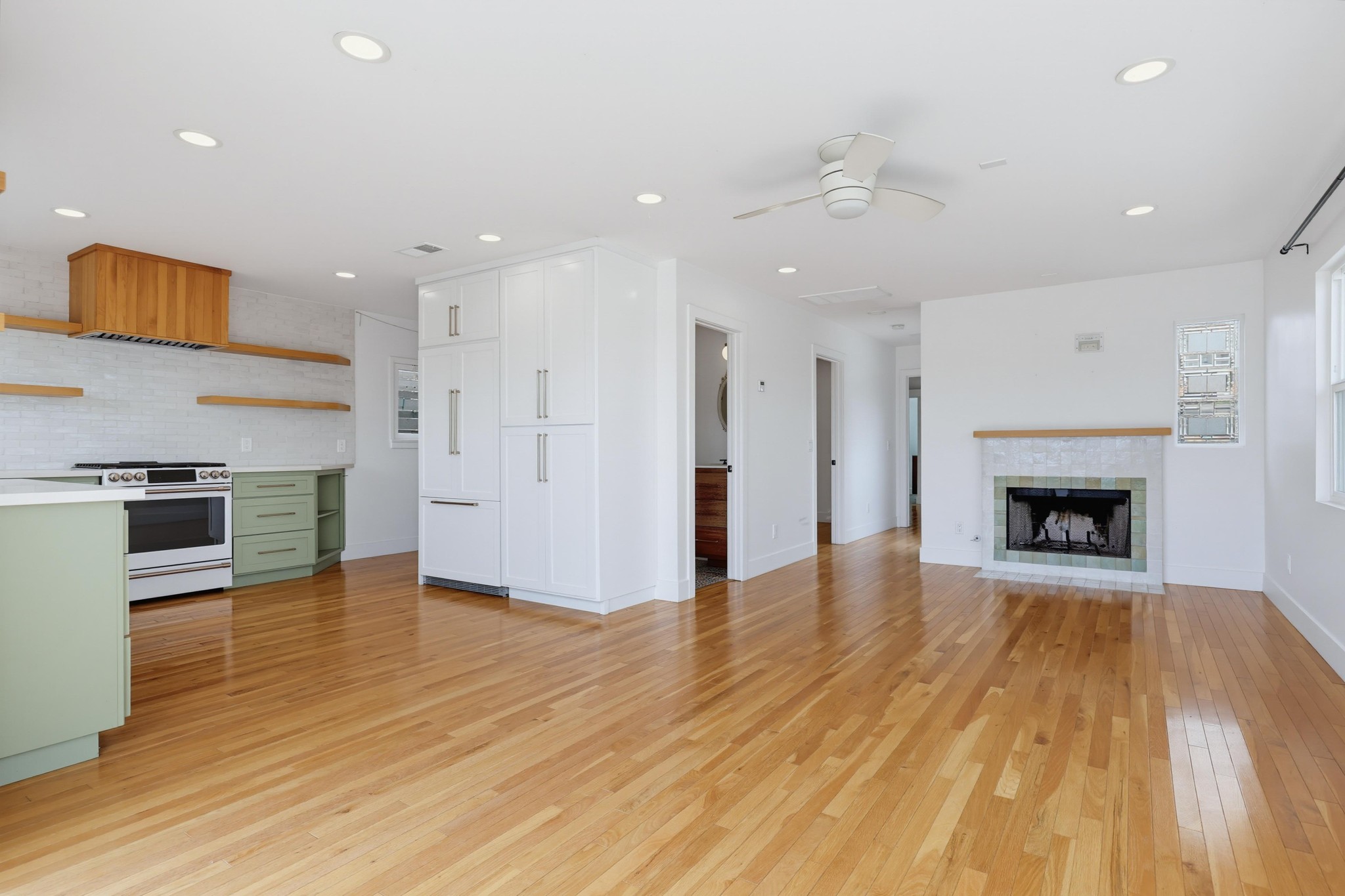 Virtual tour photo 16 of 81 for 4525 Saratoga Ave