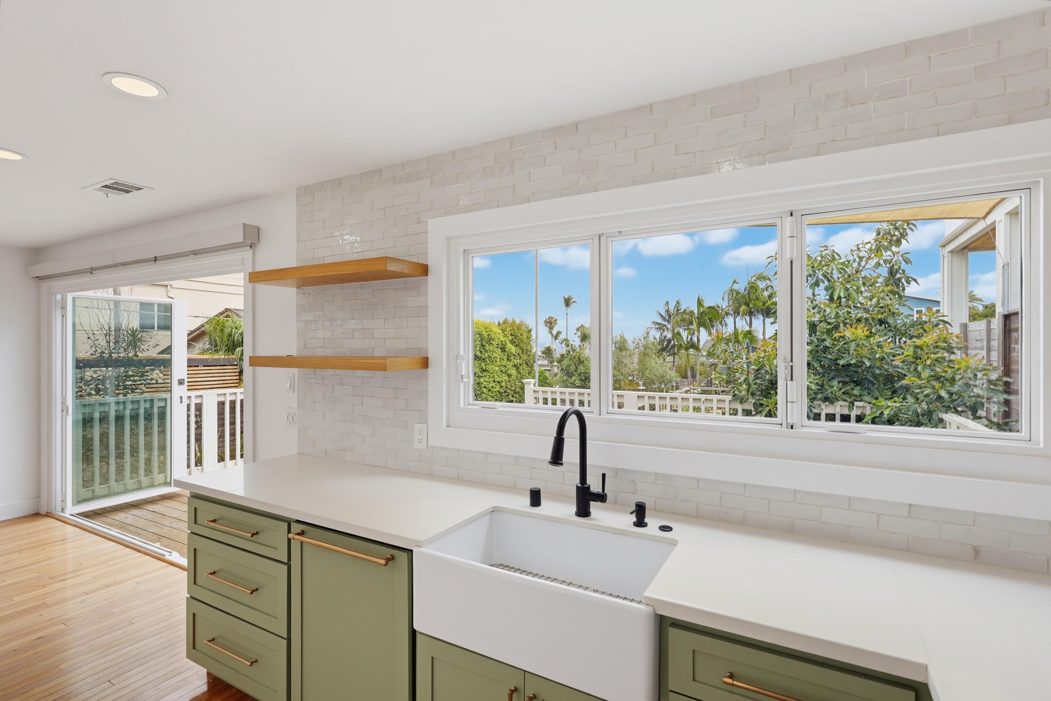 Virtual tour photo 26 of 81 for 4525 Saratoga Ave