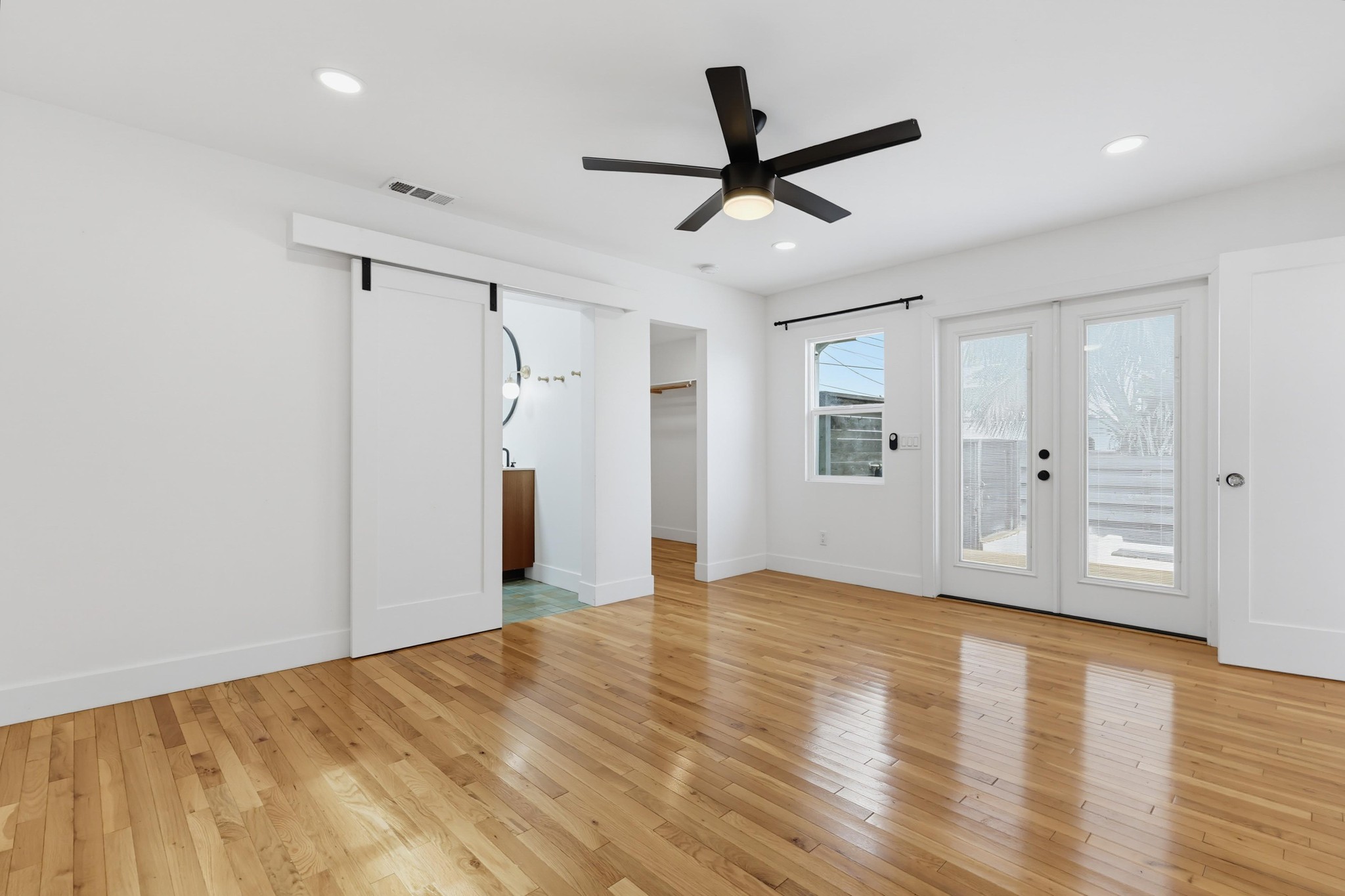 Virtual tour photo 51 of 81 for 4525 Saratoga Ave