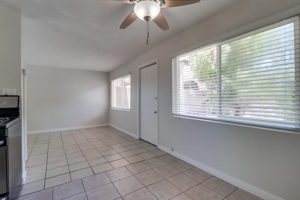 Virtual tour photo 16 of 25 for 4528 1/2 Ohio St