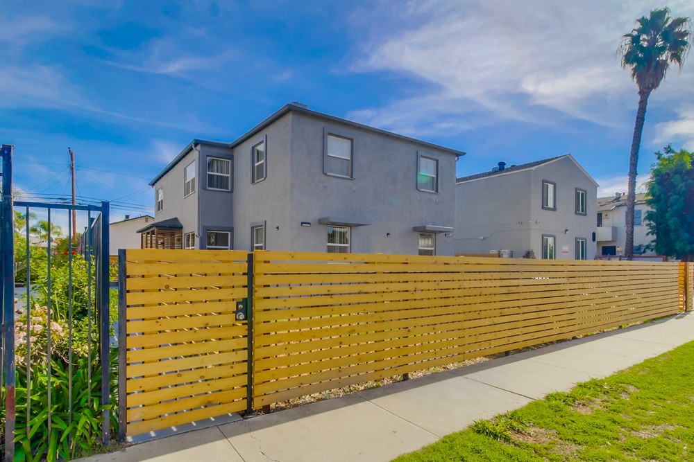 Virtual tour photo 1 of 27 for 4529 Wilson Ave