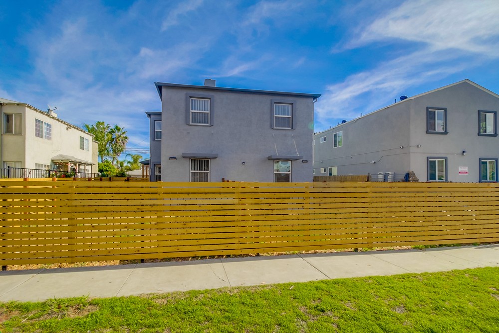 Virtual tour photo 4 of 27 for 4529 Wilson Ave