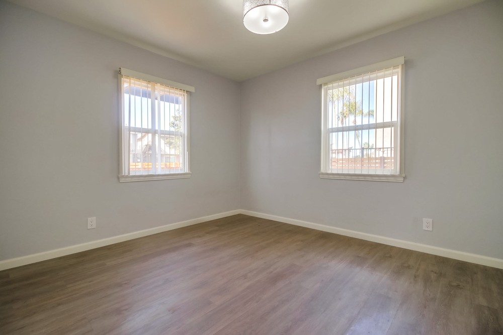 Virtual tour photo 15 of 27 for 4529 Wilson Ave