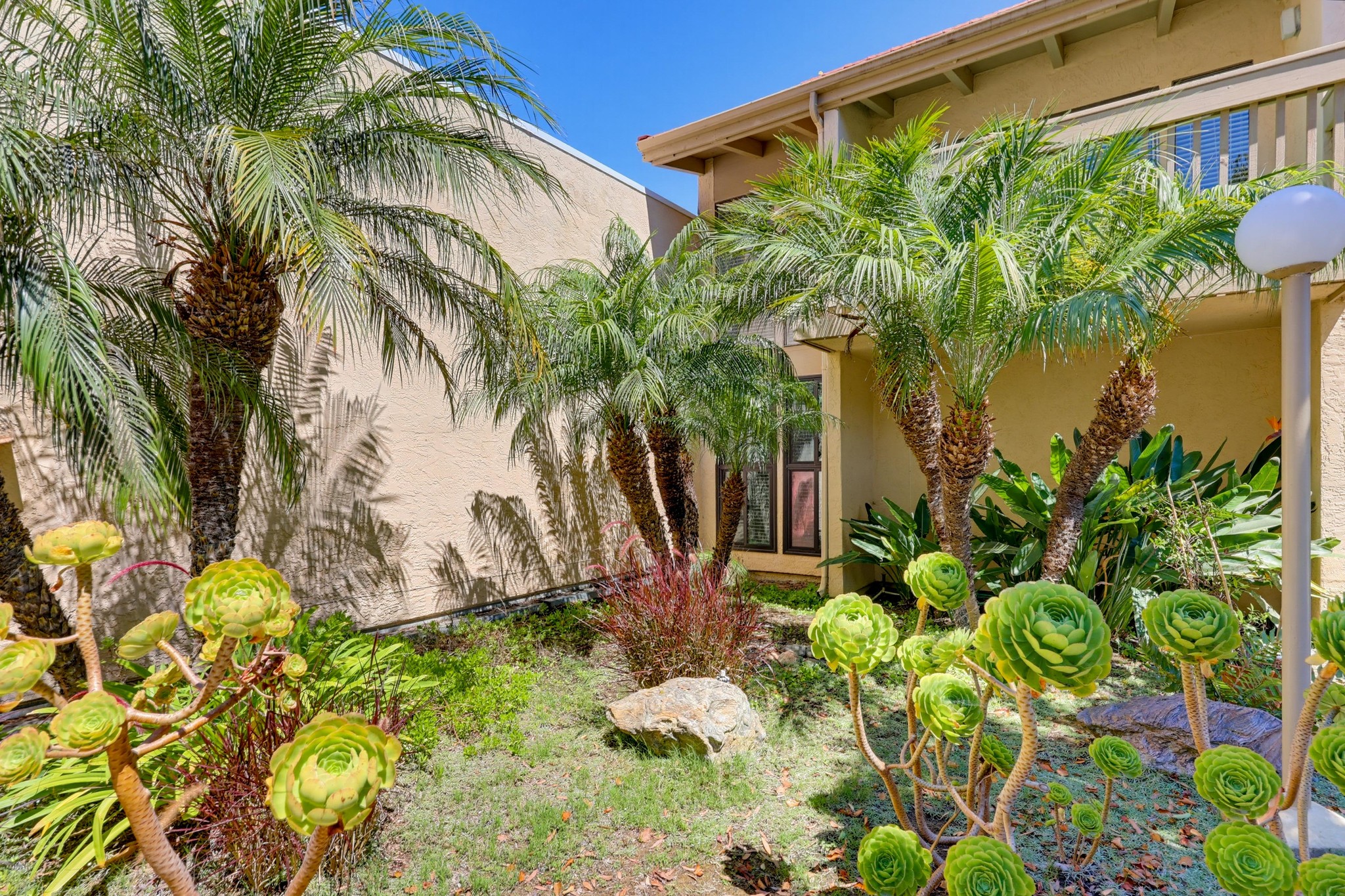 Virtual tour photo 6 of 88 for 453 S Sierra Ave Unit 164