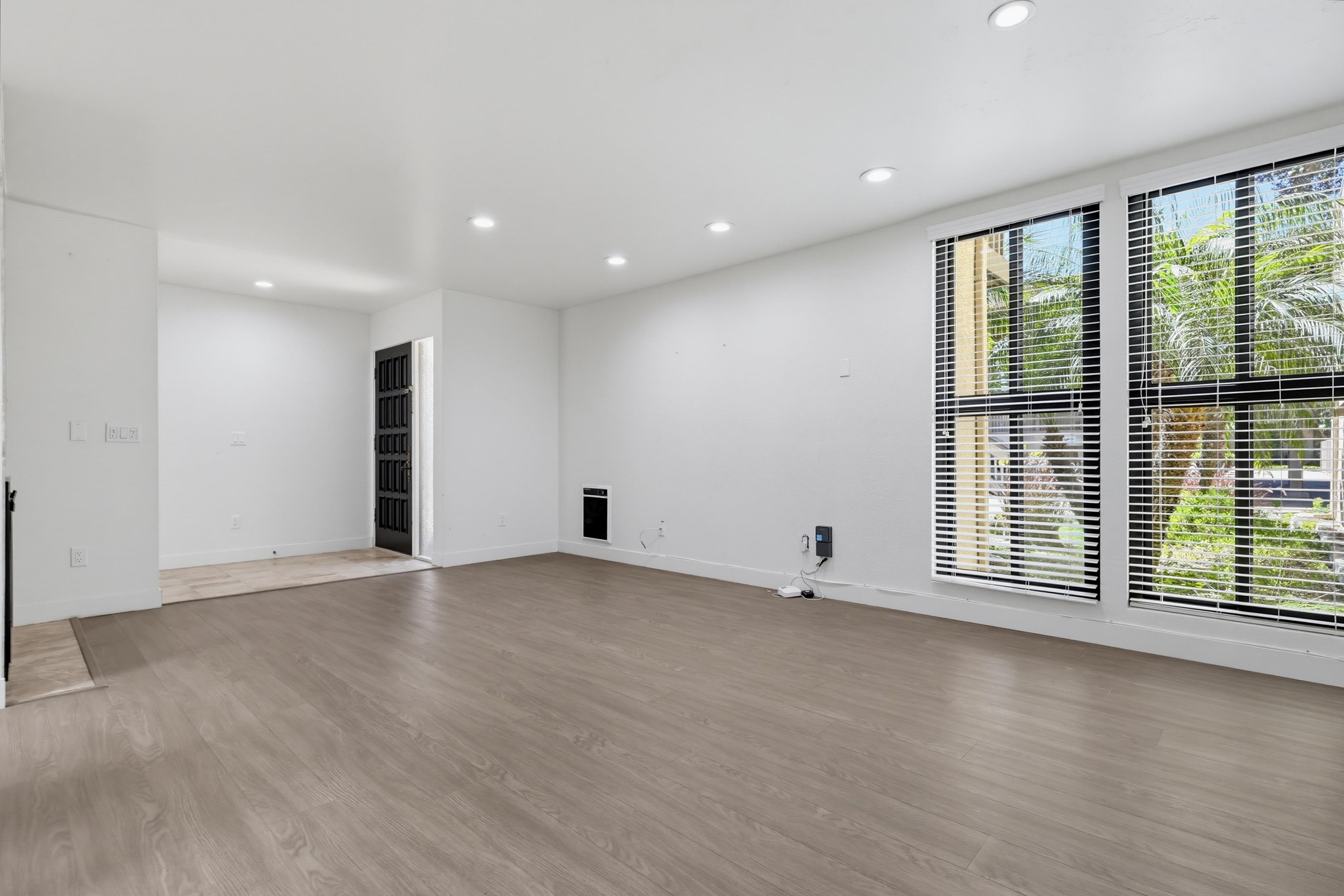 Virtual tour photo 17 of 88 for 453 S Sierra Ave Unit 164