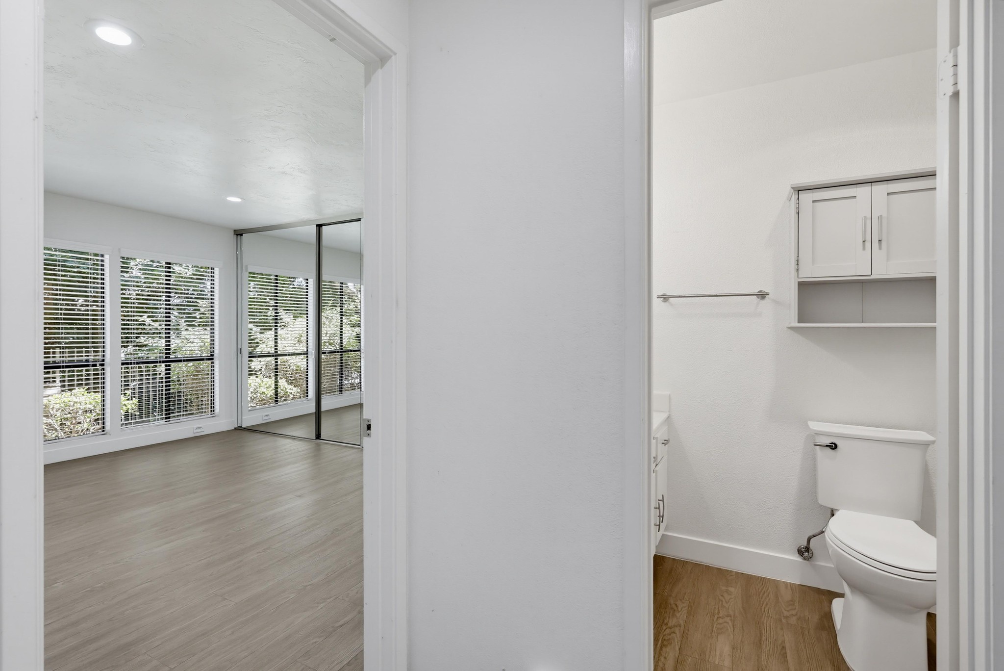 Virtual tour photo 18 of 88 for 453 S Sierra Ave Unit 164