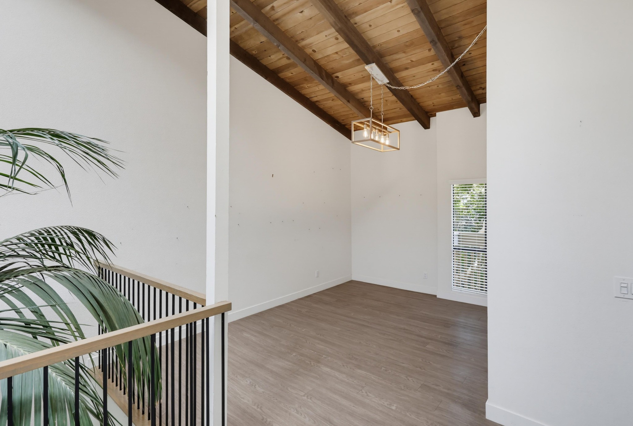 Virtual tour photo 20 of 88 for 453 S Sierra Ave Unit 164