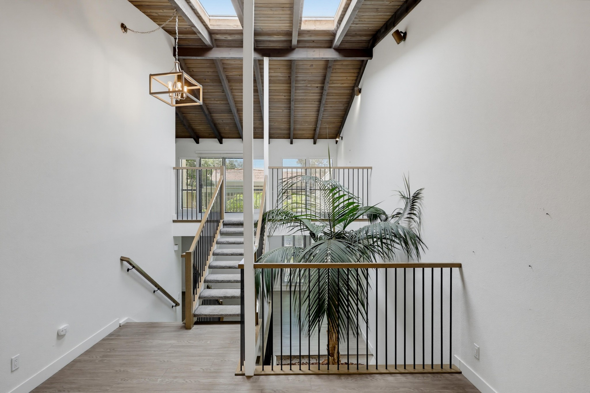 Virtual tour photo 24 of 88 for 453 S Sierra Ave Unit 164