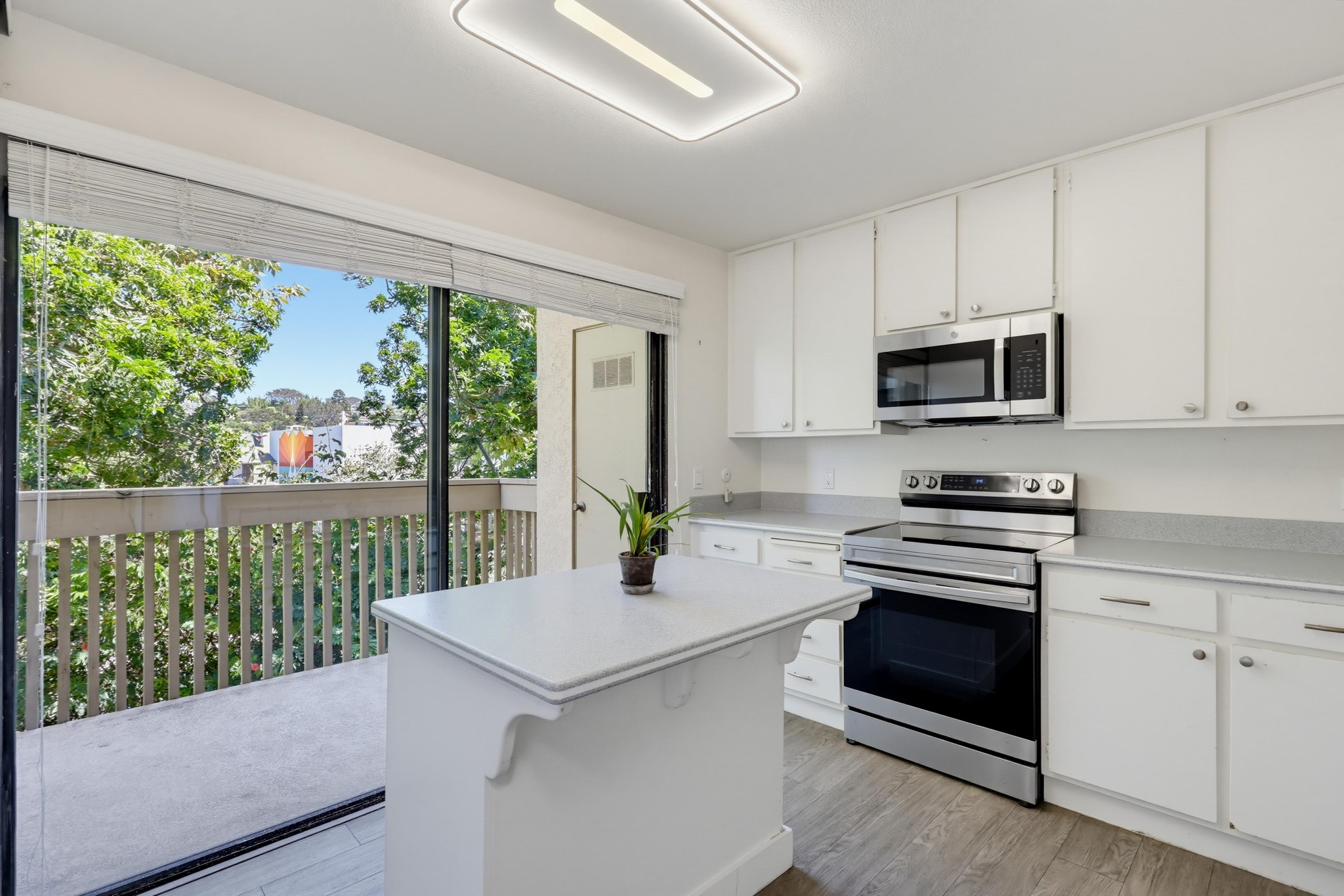 Virtual tour photo 27 of 88 for 453 S Sierra Ave Unit 164