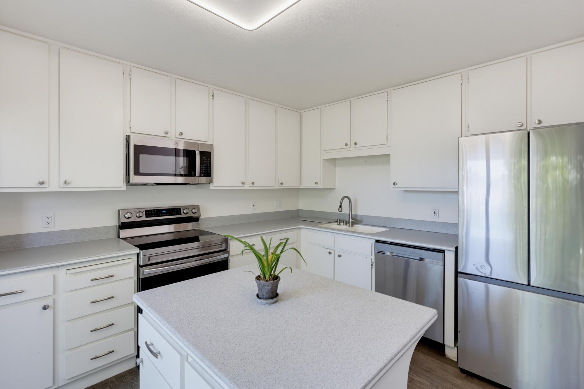 Virtual tour photo 29 of 88 for 453 S Sierra Ave Unit 164