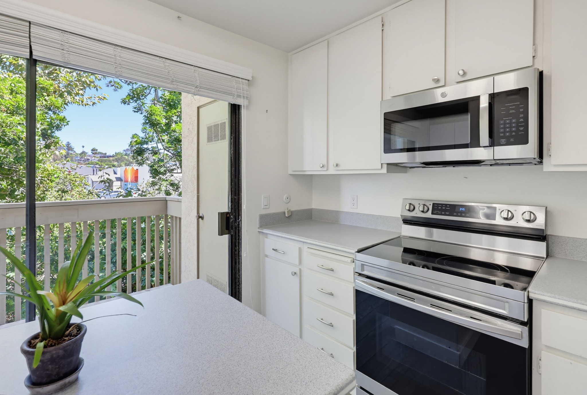 Virtual tour photo 32 of 88 for 453 S Sierra Ave Unit 164