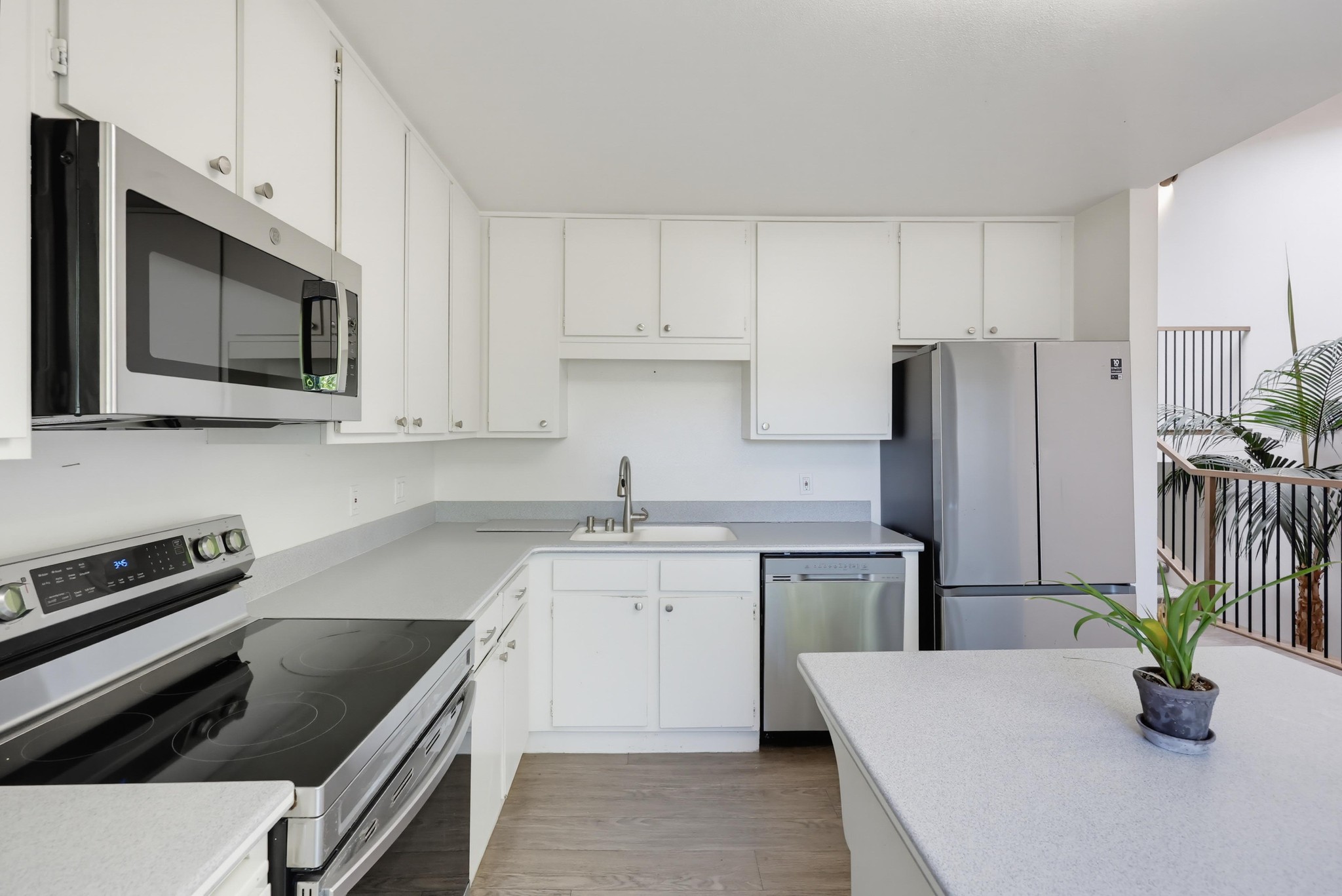 Virtual tour photo 34 of 88 for 453 S Sierra Ave Unit 164