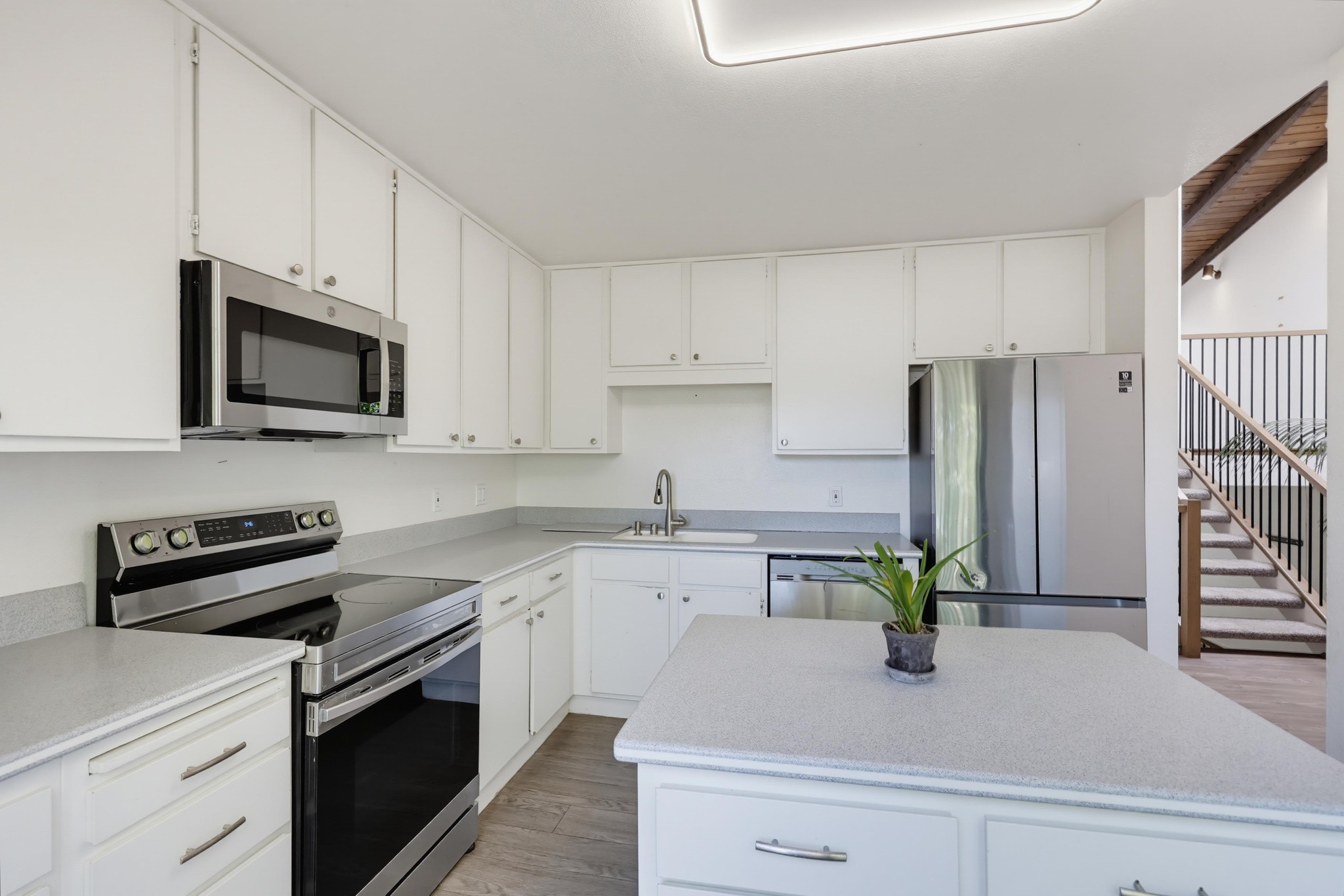 Virtual tour photo 35 of 88 for 453 S Sierra Ave Unit 164