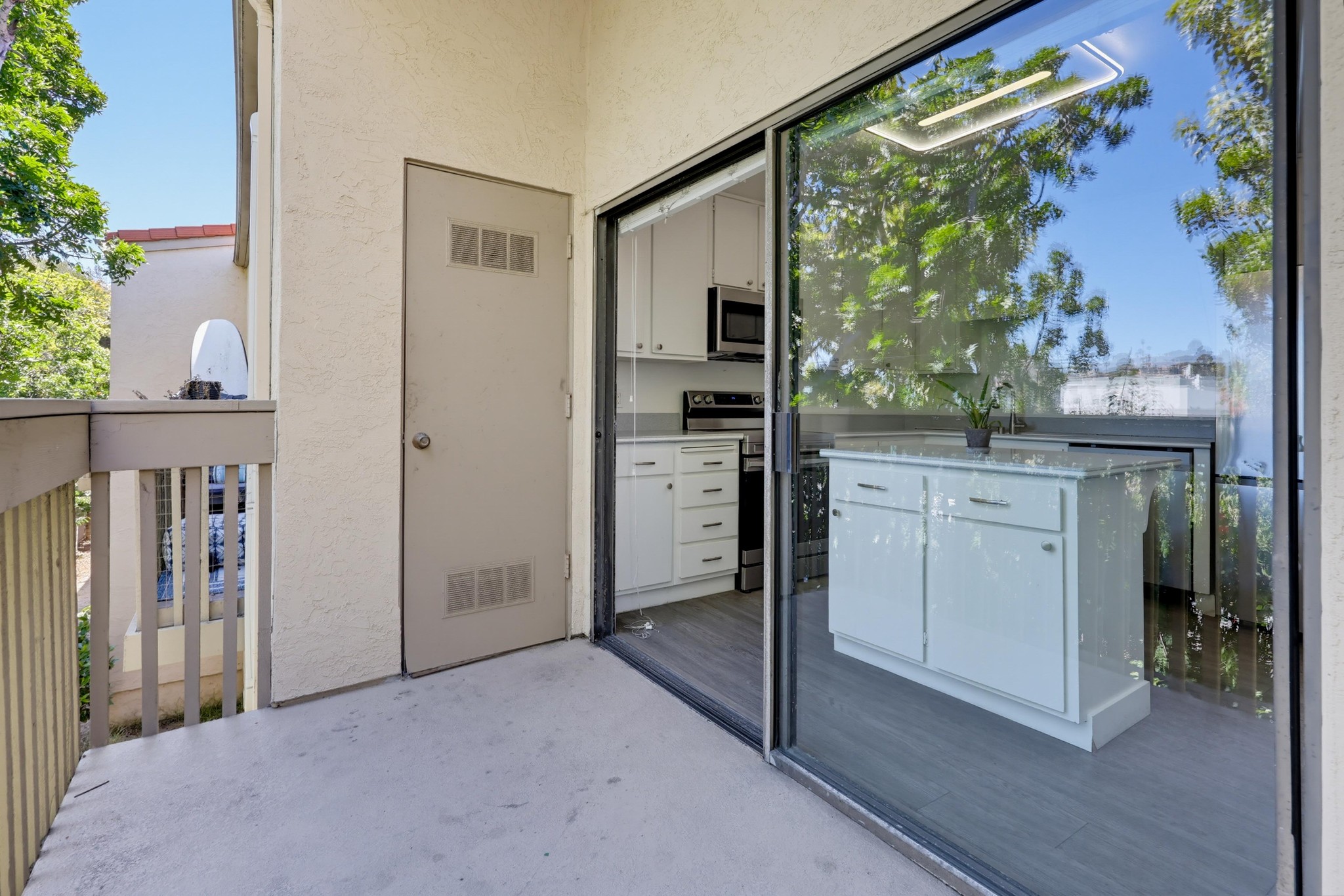 Virtual tour photo 36 of 88 for 453 S Sierra Ave Unit 164