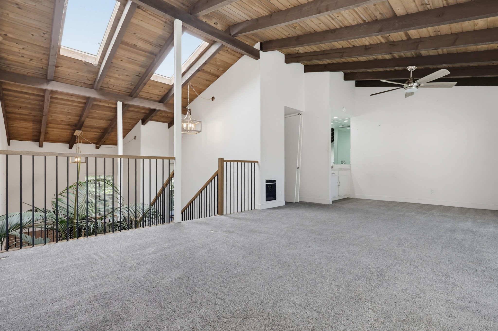 Virtual tour photo 42 of 88 for 453 S Sierra Ave Unit 164