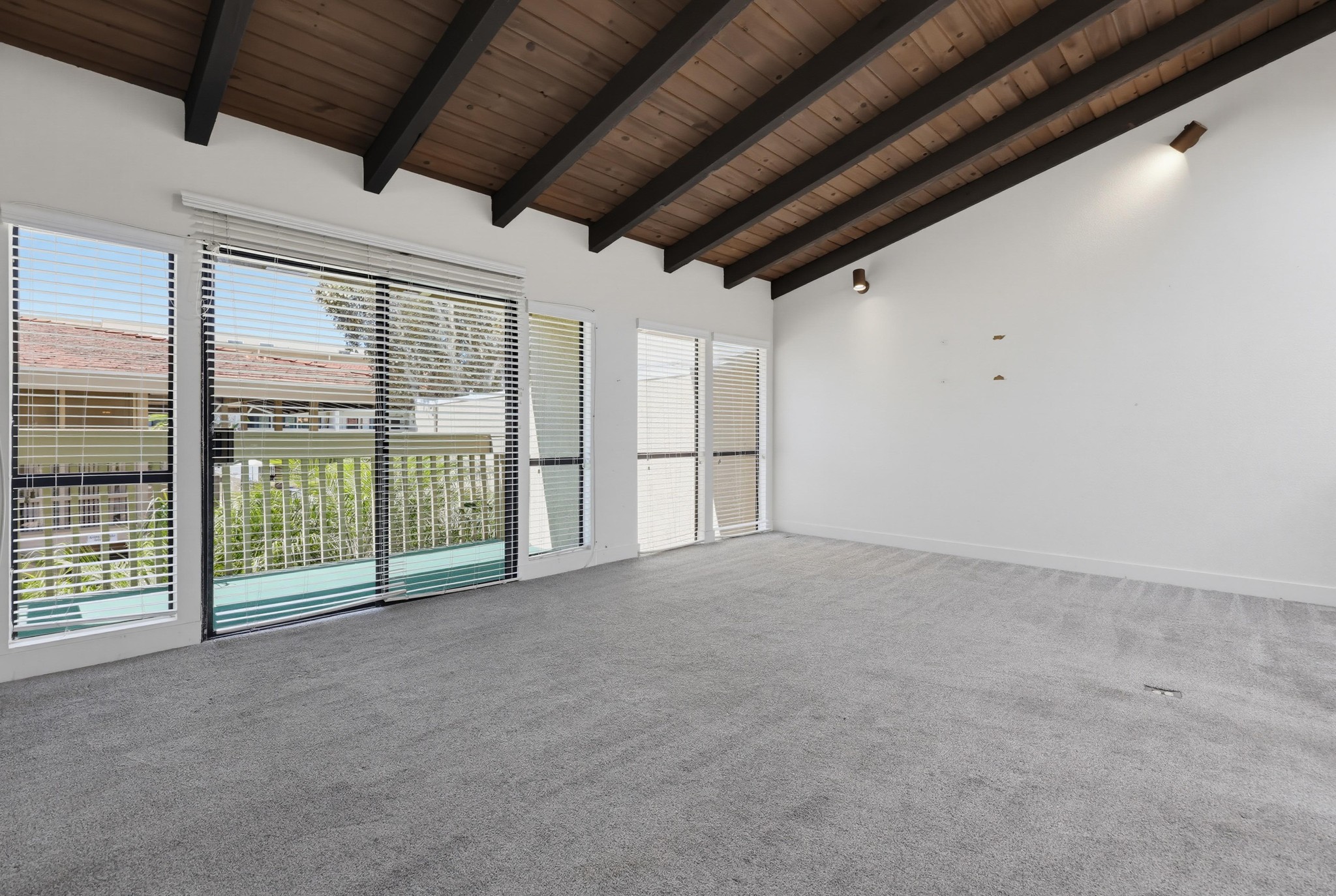 Virtual tour photo 46 of 88 for 453 S Sierra Ave Unit 164