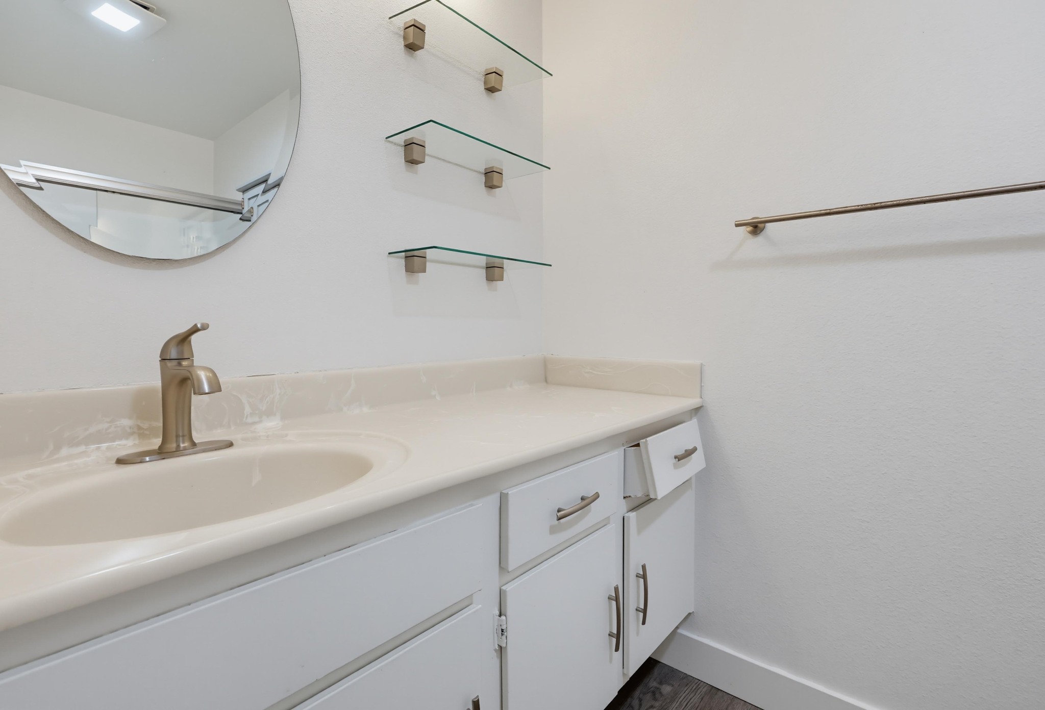 Virtual tour photo 49 of 88 for 453 S Sierra Ave Unit 164