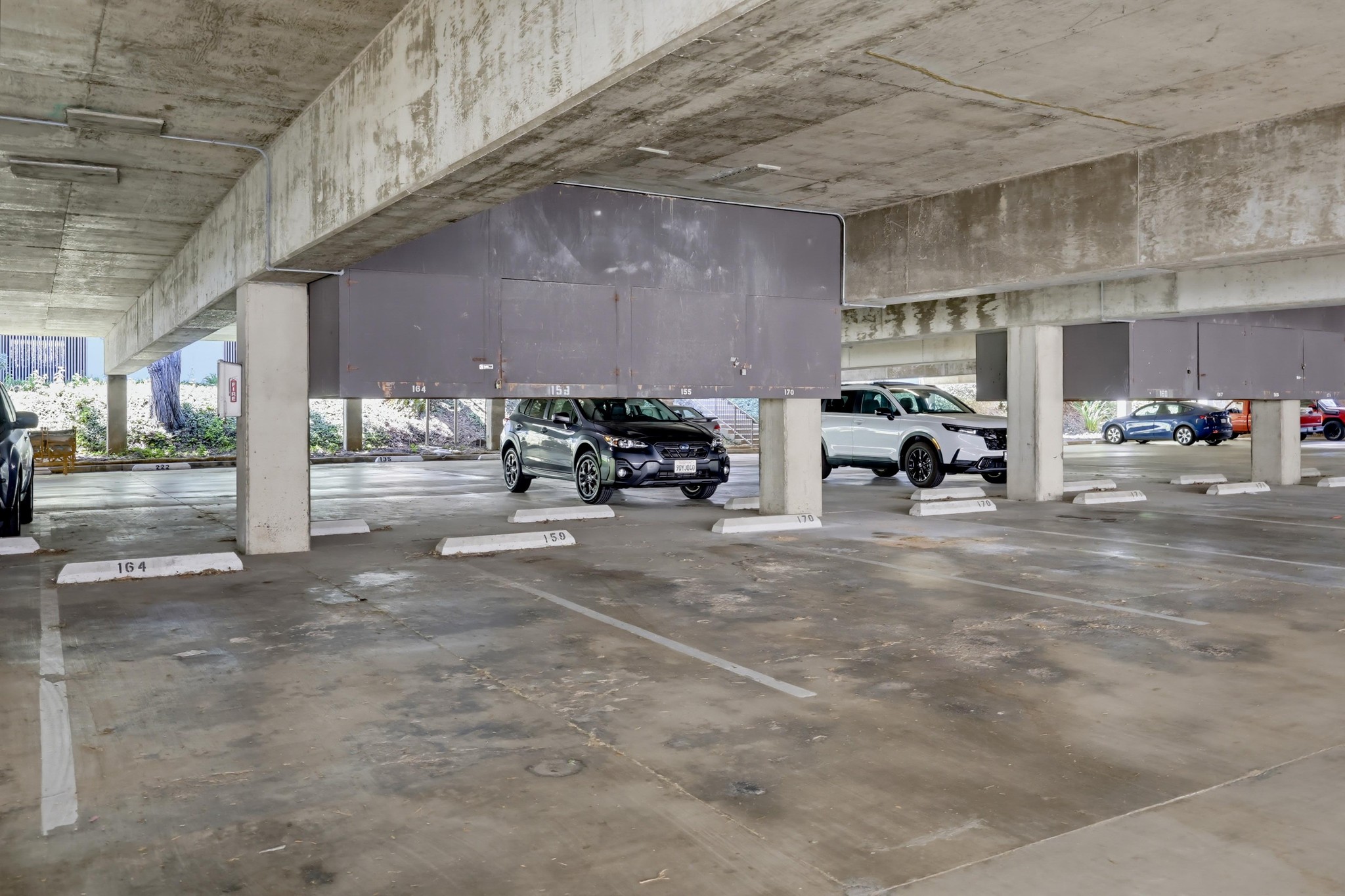 Virtual tour photo 73 of 88 for 453 S Sierra Ave Unit 164