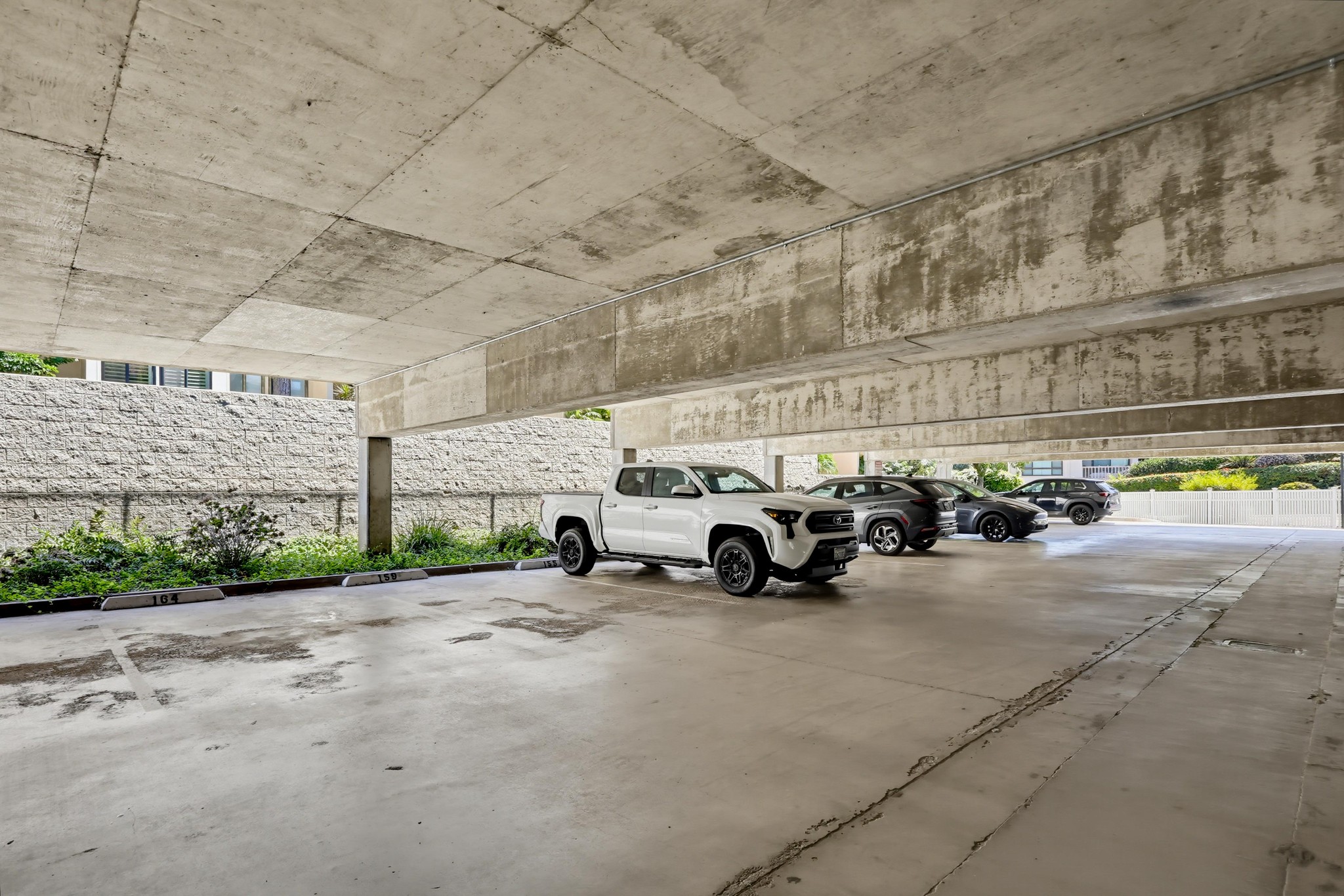 Virtual tour photo 74 of 88 for 453 S Sierra Ave Unit 164