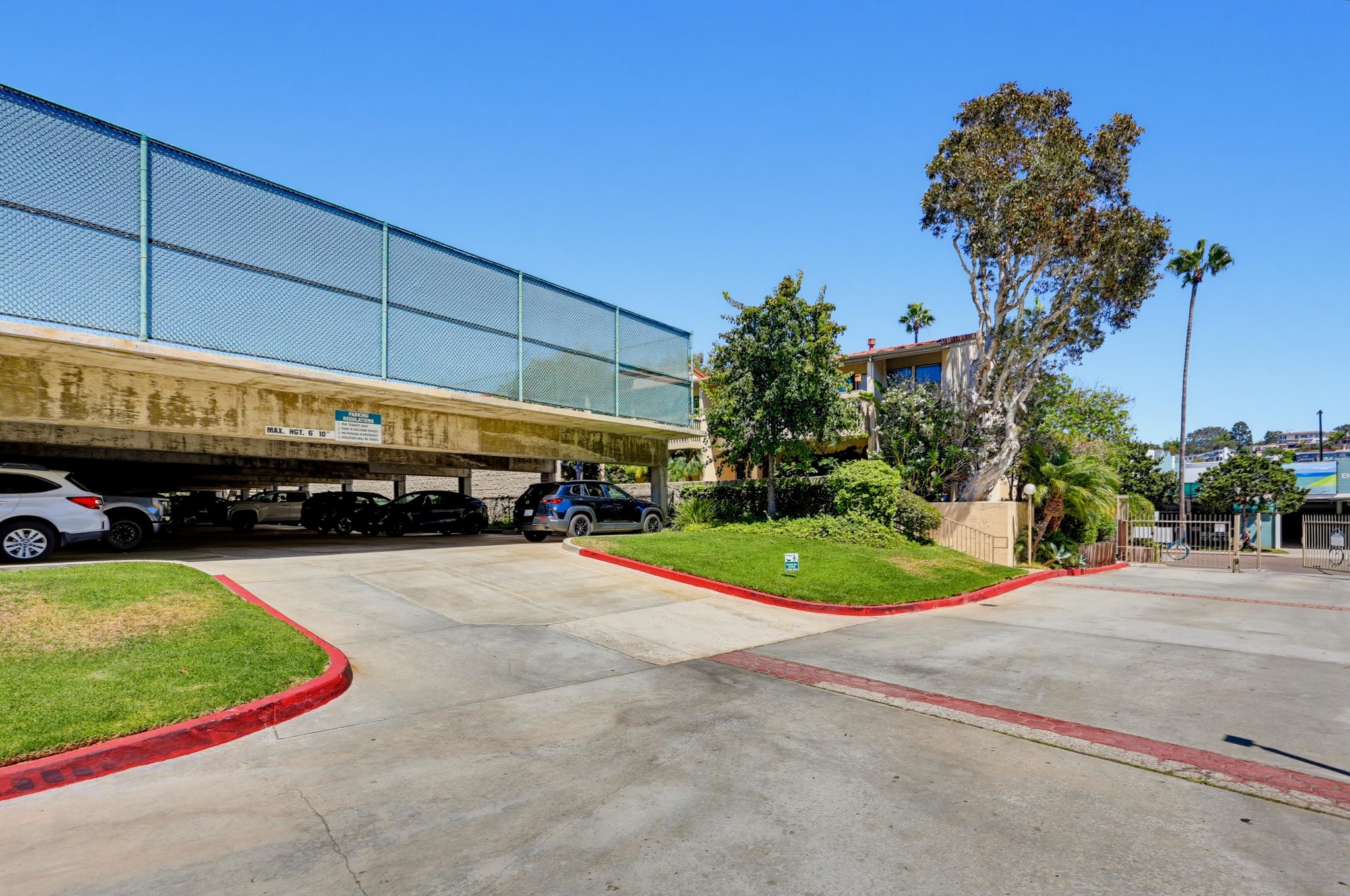 Virtual tour photo 75 of 88 for 453 S Sierra Ave Unit 164