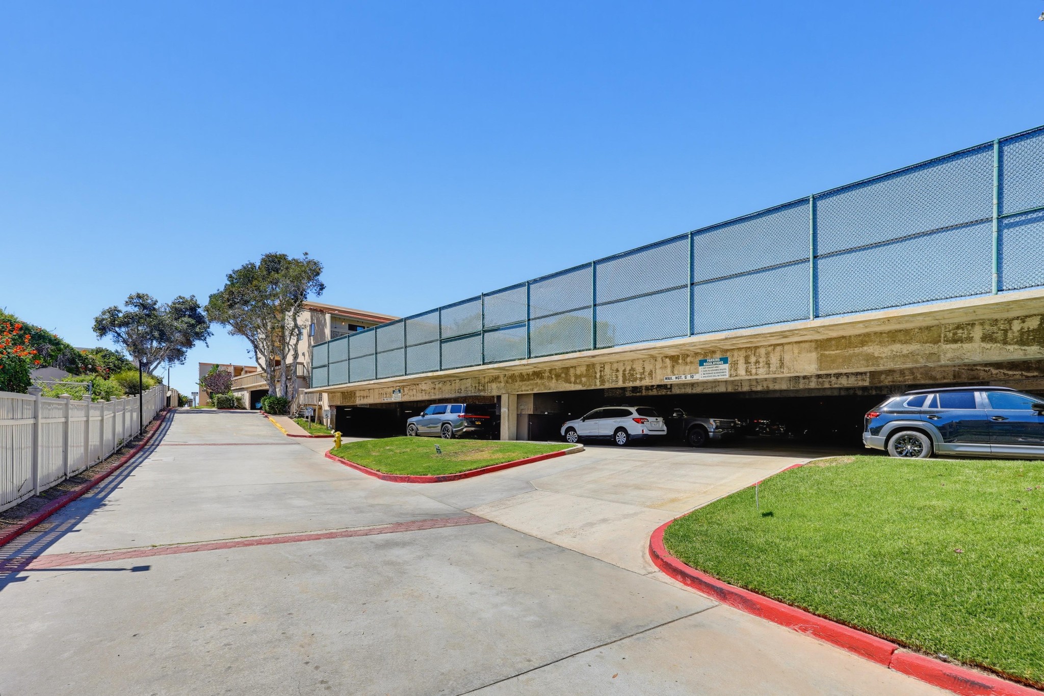 Virtual tour photo 76 of 88 for 453 S Sierra Ave Unit 164