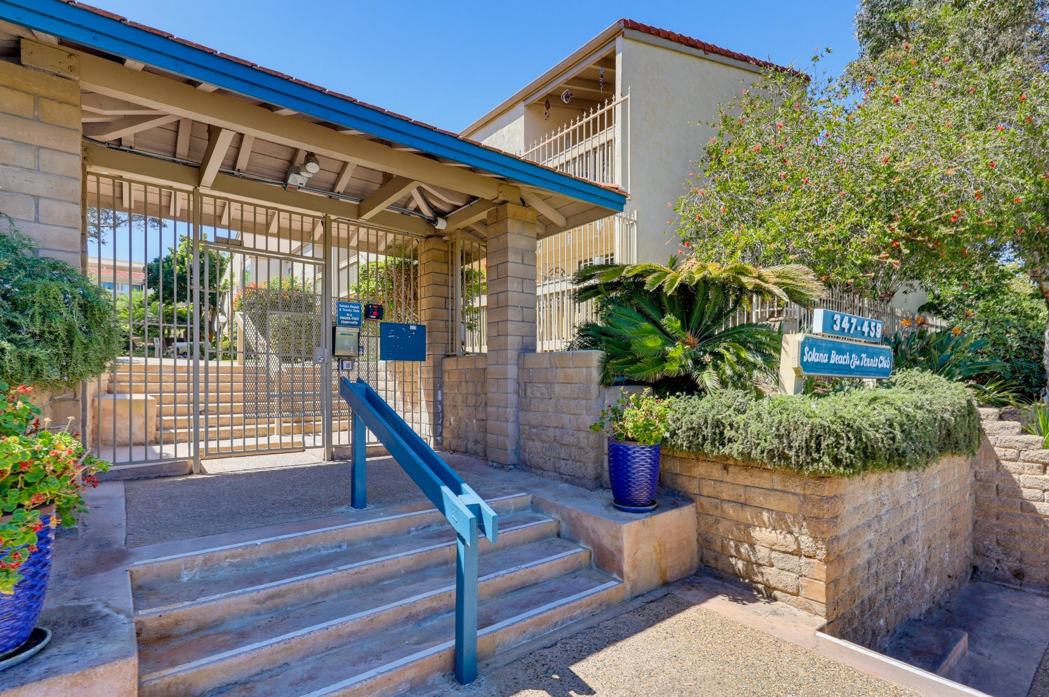 Virtual tour photo 81 of 88 for 453 S Sierra Ave Unit 164